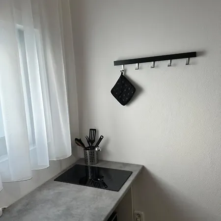 Cozy Near Hockey & Football Arena *